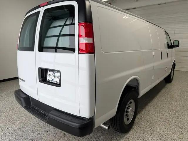 2026 Chevrolet Express Cargo Van 2500 Extended Wheelbase, WT, RWD