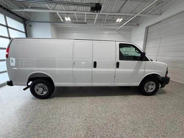 2026 Chevrolet Express Cargo Van 2500 Extended Wheelbase, WT, RWD