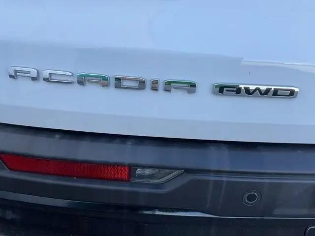 2024 GMC Acadia AWD AT4