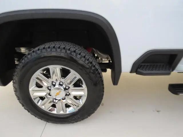 2026 Chevrolet Silverado 2500HD Crew Cab, Standard Bed, High Country, 4WD