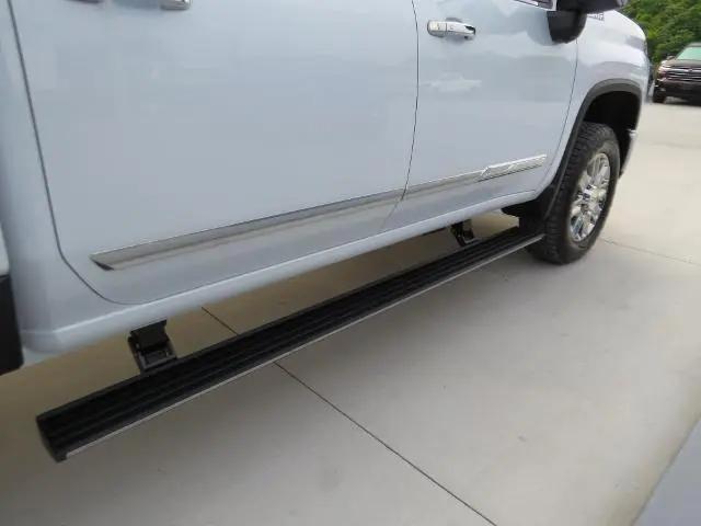 2026 Chevrolet Silverado 2500HD Crew Cab, Standard Bed, High Country, 4WD