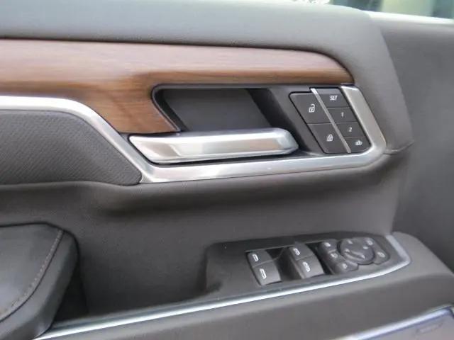 2026 Chevrolet Silverado 2500HD Crew Cab, Standard Bed, High Country, 4WD