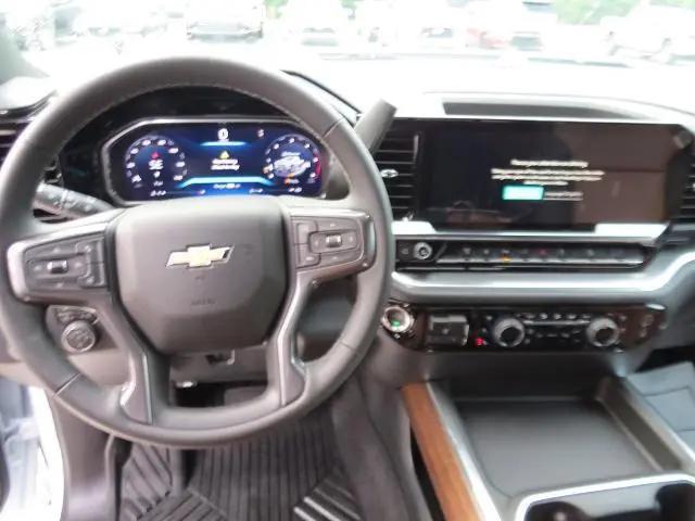 2026 Chevrolet Silverado 2500HD Crew Cab, Standard Bed, High Country, 4WD