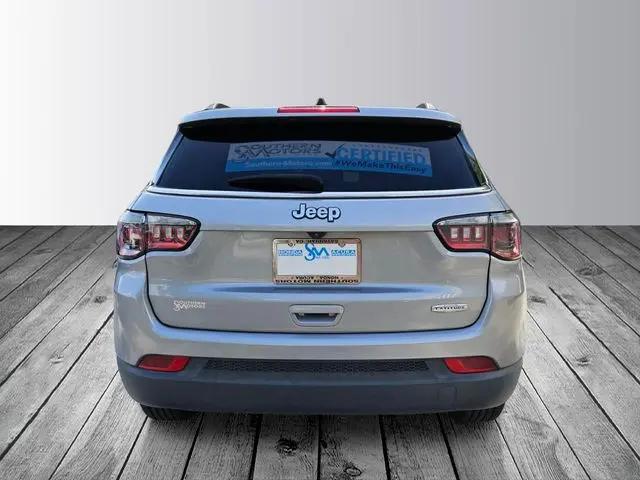 2022 Jeep Compass Latitude FWD