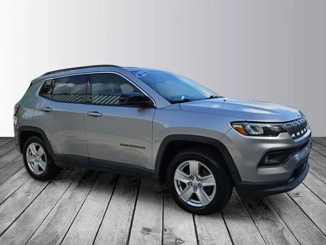 2022 Jeep Compass Latitude FWD