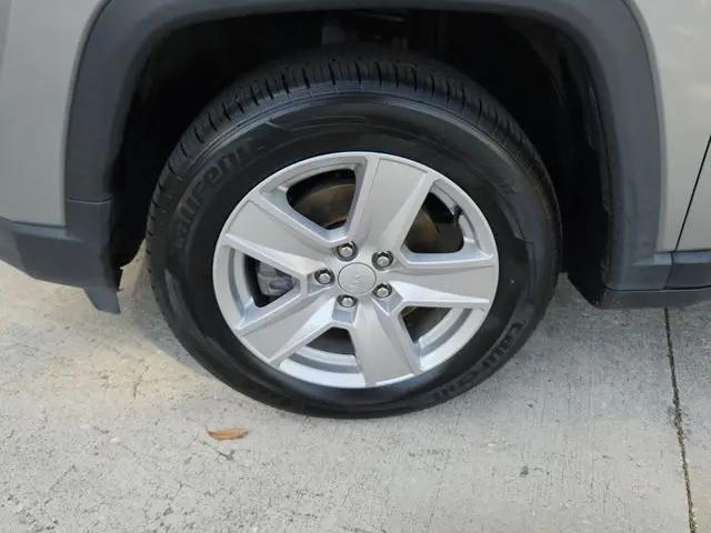 2022 Jeep Compass Latitude FWD