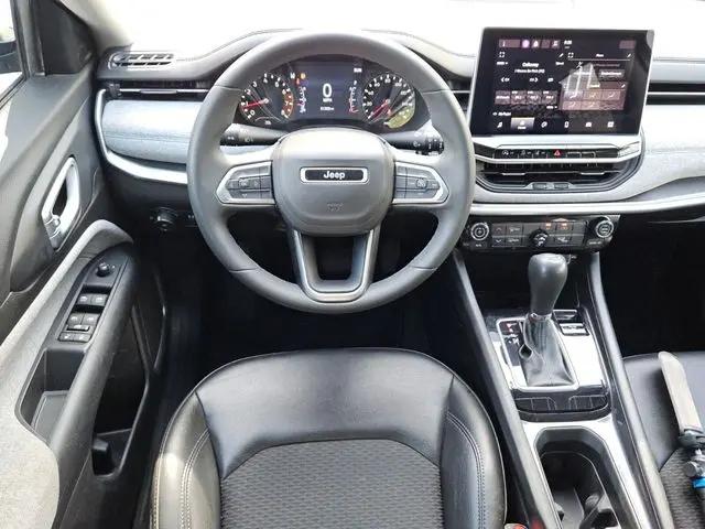 2022 Jeep Compass Latitude FWD