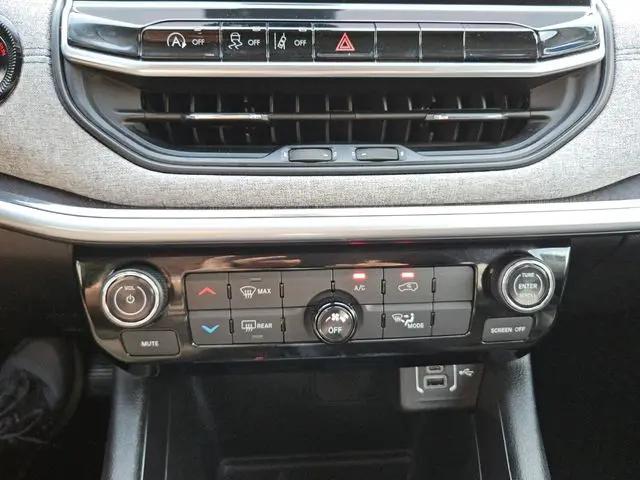2022 Jeep Compass Latitude FWD