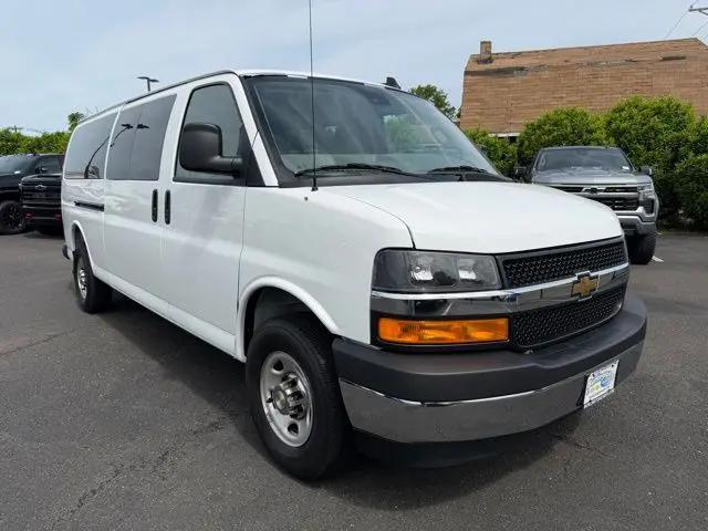 2025 Chevrolet Express Passenger RWD 3500 Extended Wheelbase LT for sale in Burlington, NJ