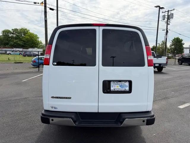 2025 Chevrolet Express Passenger RWD 3500 Extended Wheelbase LT