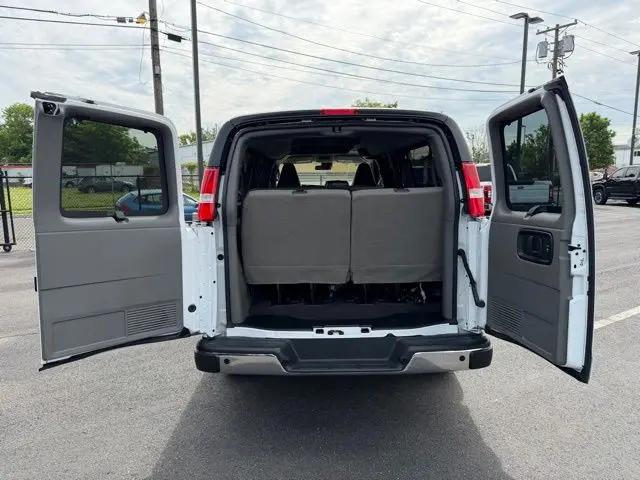 2025 Chevrolet Express Passenger RWD 3500 Extended Wheelbase LT