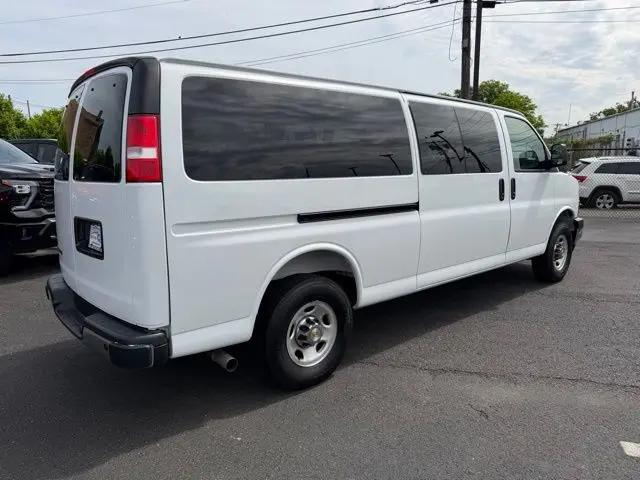 2025 Chevrolet Express Passenger RWD 3500 Extended Wheelbase LT