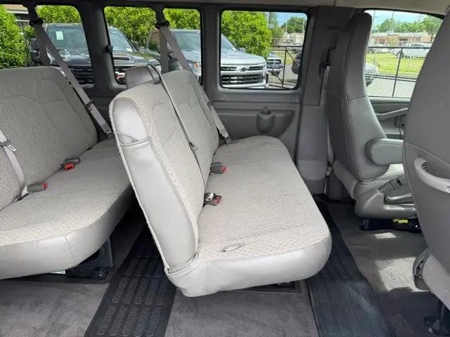 2025 Chevrolet Express Passenger RWD 3500 Extended Wheelbase LT