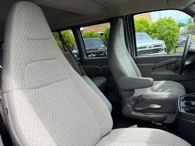 2025 Chevrolet Express Passenger RWD 3500 Extended Wheelbase LT