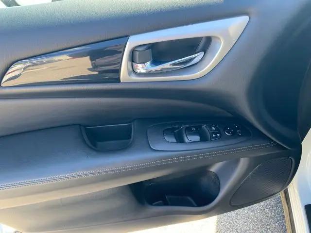 2020 Nissan Pathfinder S 4WD