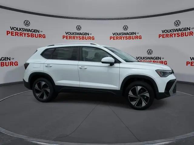 2026 Volkswagen Taos SE
