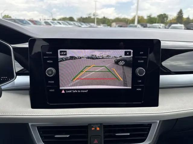 2026 Volkswagen Taos SE
