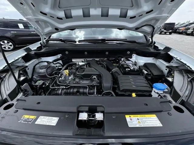 2026 Volkswagen Taos SE