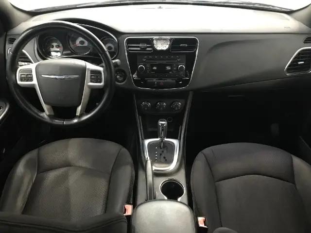 2013 Chrysler 200 Touring