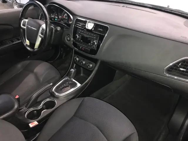 2013 Chrysler 200 Touring