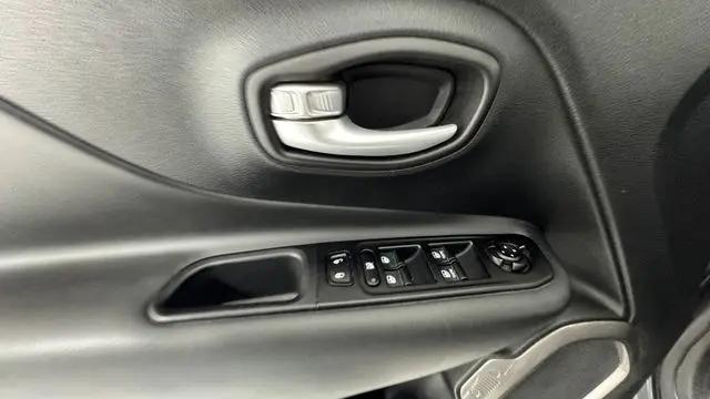 2023 Jeep Renegade Latitude 4x4