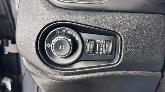2023 Jeep Renegade Latitude 4x4