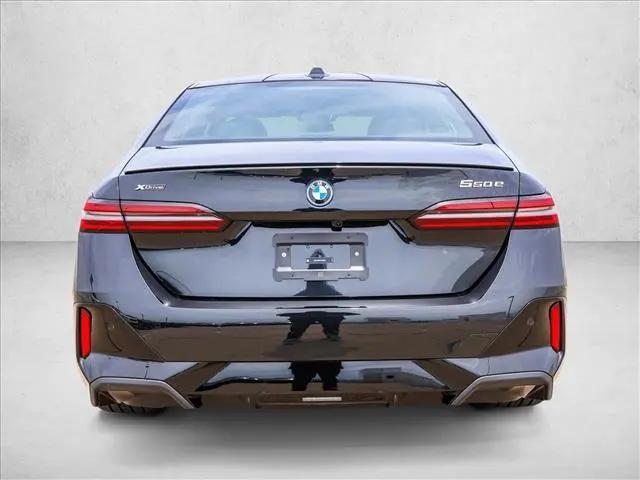 2027 BMW 5 Series 550e xDrive