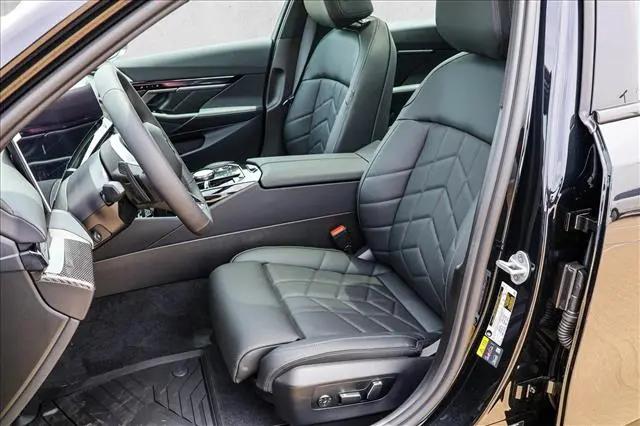 2027 BMW 5 Series 550e xDrive