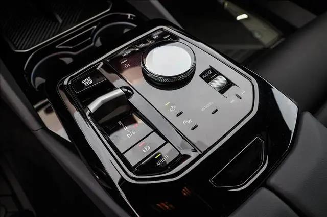 2027 BMW 5 Series 550e xDrive
