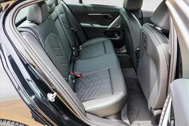 2027 BMW 5 Series 550e xDrive