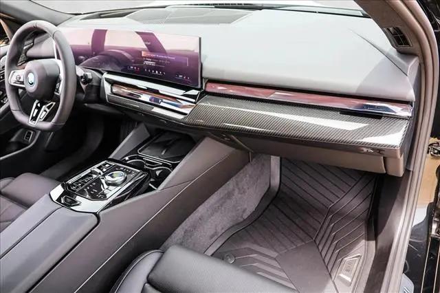 2027 BMW 5 Series 550e xDrive