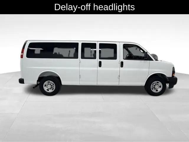 2025 Chevrolet Express Passenger RWD 3500 Extended Wheelbase LS