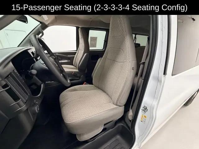 2025 Chevrolet Express Passenger RWD 3500 Extended Wheelbase LS