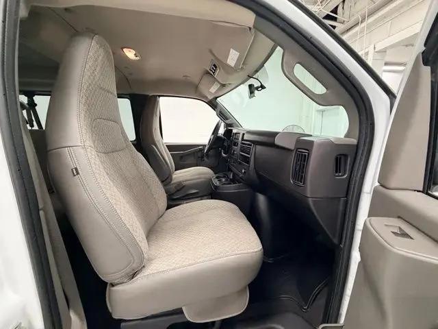 2025 Chevrolet Express Passenger RWD 3500 Extended Wheelbase LS