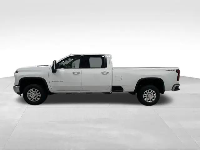 2026 Chevrolet Silverado 3500HD Crew Cab, Long Bed, LTZ Dual Rear Wheel, RWD