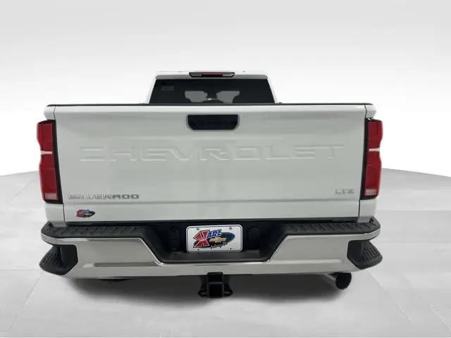 2026 Chevrolet Silverado 3500HD Crew Cab, Long Bed, LTZ Dual Rear Wheel, RWD