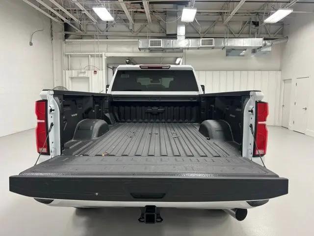 2026 Chevrolet Silverado 3500HD Crew Cab, Long Bed, LTZ Dual Rear Wheel, RWD