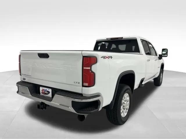 2026 Chevrolet Silverado 3500HD Crew Cab, Long Bed, LTZ Dual Rear Wheel, RWD