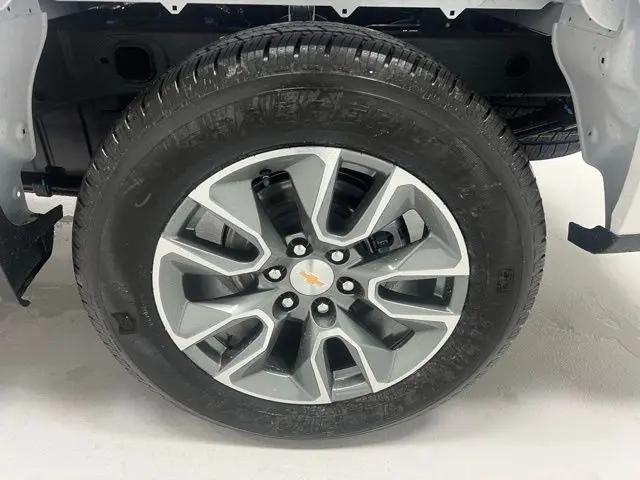 2026 Chevrolet Silverado 1500 4WD Crew Cab Short Bed LT with 2FL