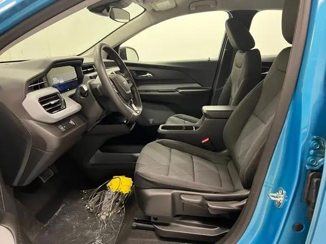 2027 Chevrolet Bolt LT FWD