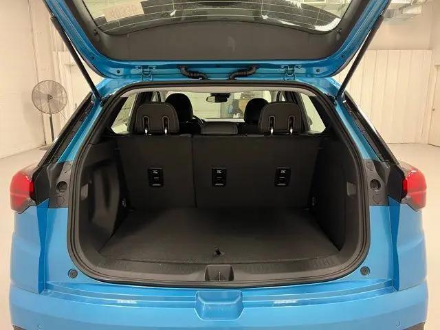 2027 Chevrolet Bolt LT FWD