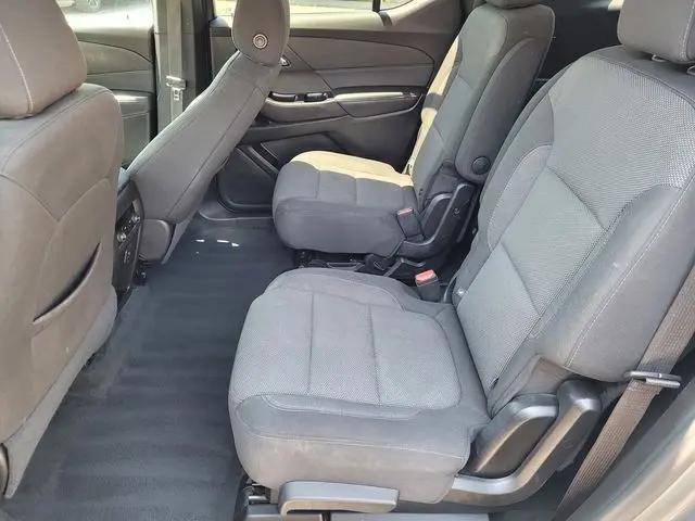 2023 Chevrolet Traverse AWD LT Cloth