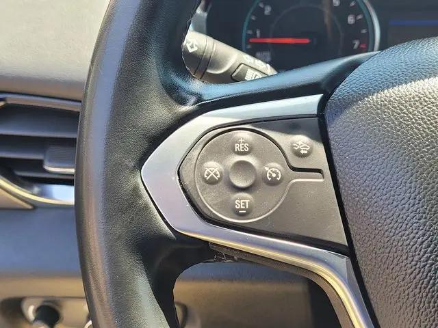 2023 Chevrolet Traverse AWD LT Cloth