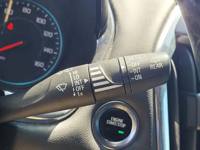 2023 Chevrolet Traverse AWD LT Cloth