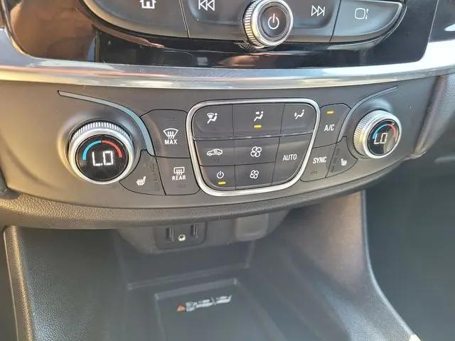 2023 Chevrolet Traverse AWD LT Cloth