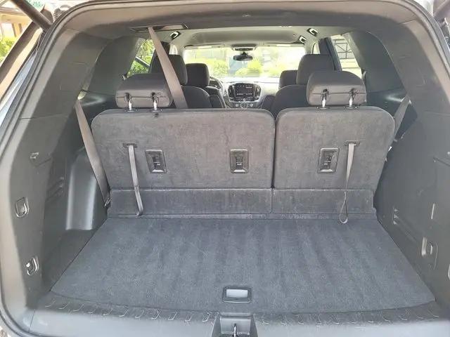 2023 Chevrolet Traverse AWD LT Cloth