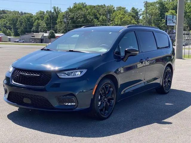 2025 Chrysler Pacifica Limited