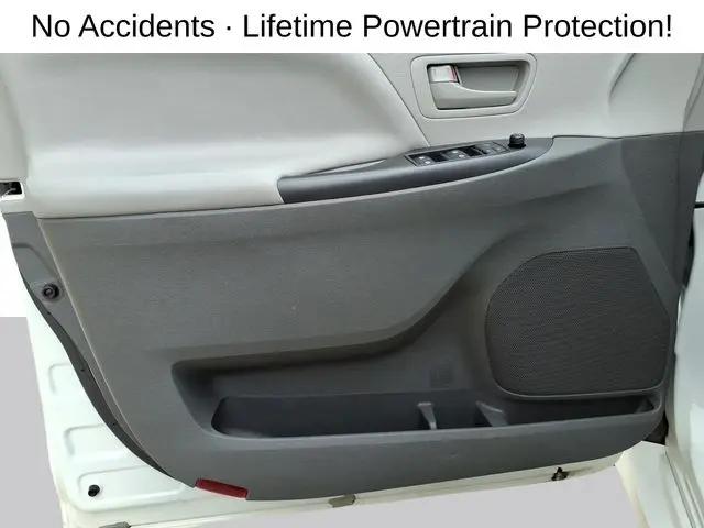 2020 Toyota Sienna L