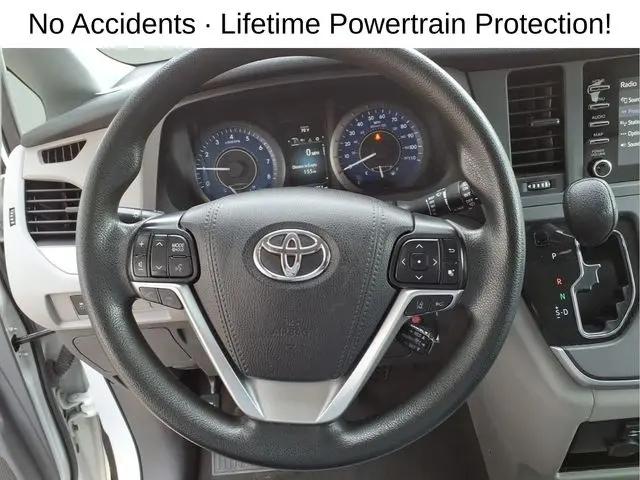 2020 Toyota Sienna L
