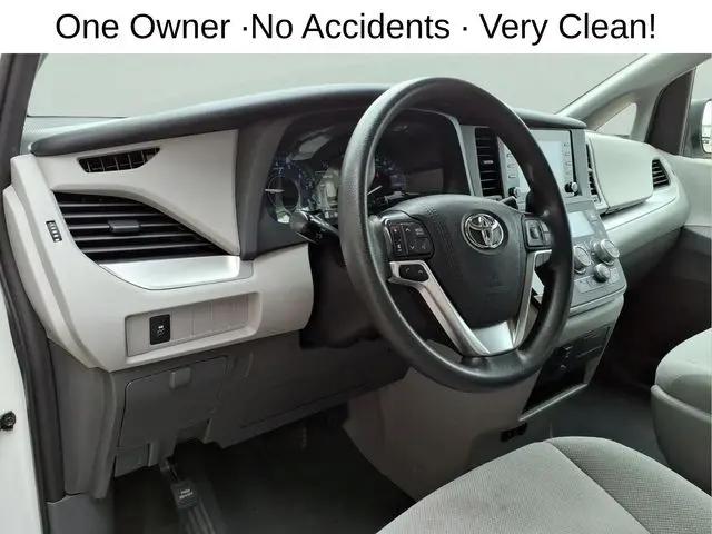 2020 Toyota Sienna L